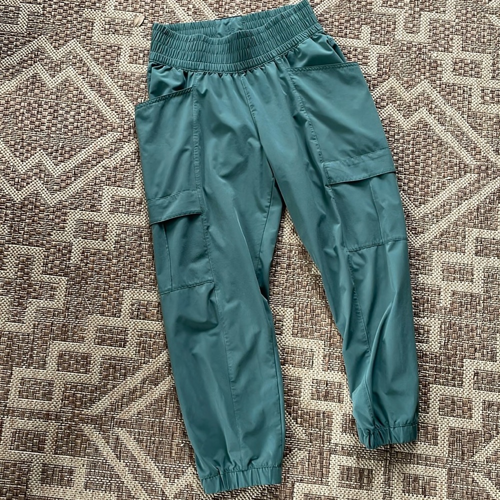 prAna Kinetic Capri Joggers